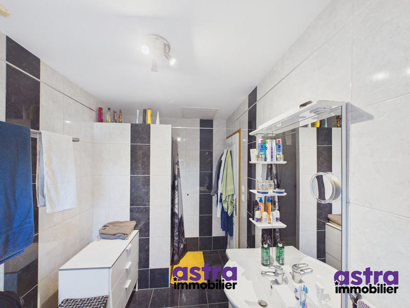 Duplex - 82 m² - 4 pièces