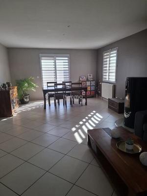 Maison - 177 m² - 9 pièces