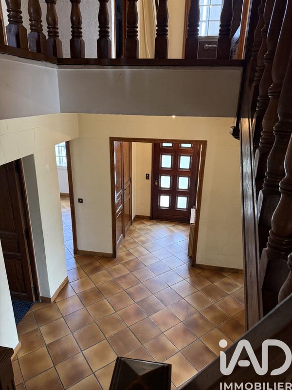 Maison - 177 m² - 8 pièces