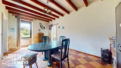 Maison - 215 m² - 7 pièces