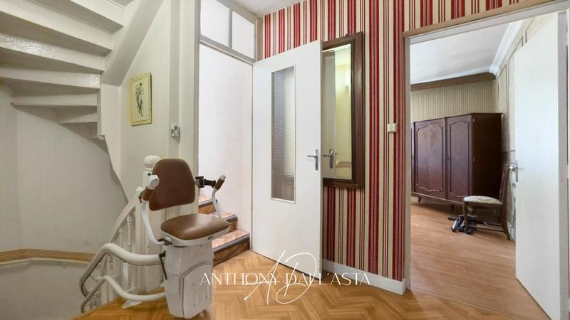 Maison - 207 m² - 6 pièces