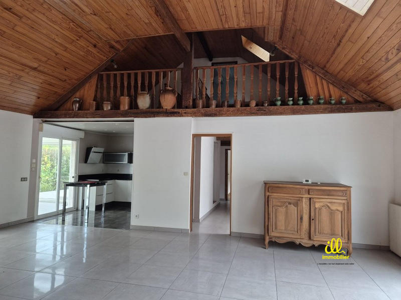 Maison - 127 m² - 6 pièces