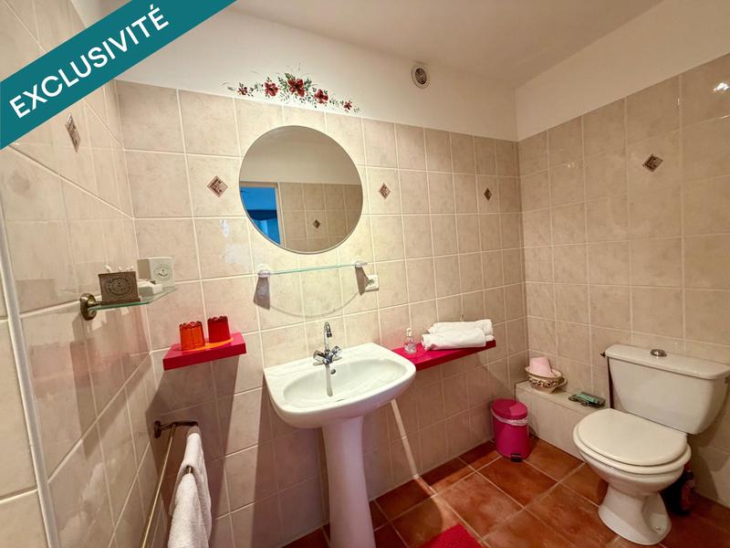 Maison - 210 m² - 12 pièces