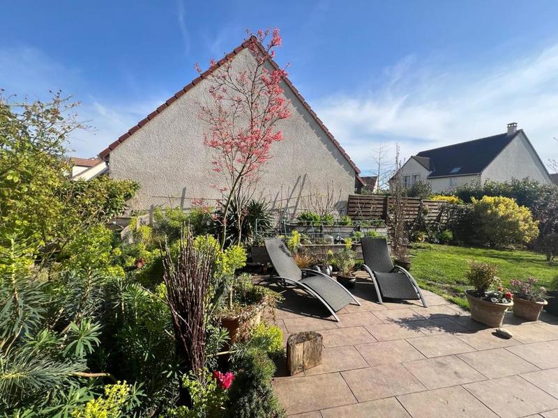 Maison - 145 m² - 6 pièces