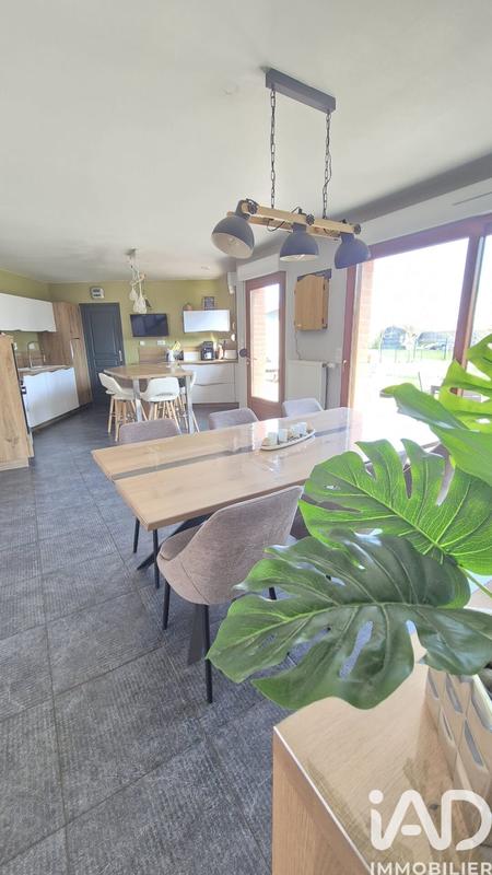 Maison - 138 m² - 6 pièces