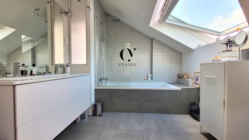 Maison - 138 m² - 7 pièces