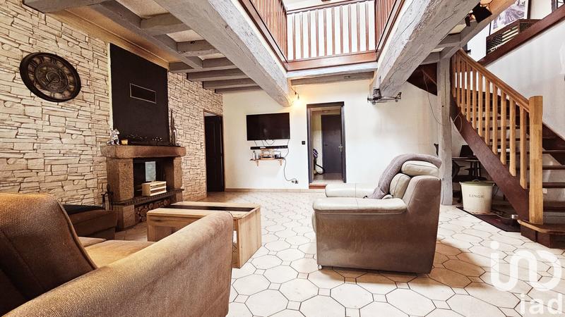 Maison - 237 m² - 9 pièces