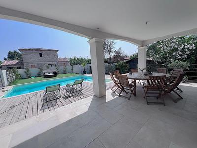 Villa - 200 m² - 5 pièces