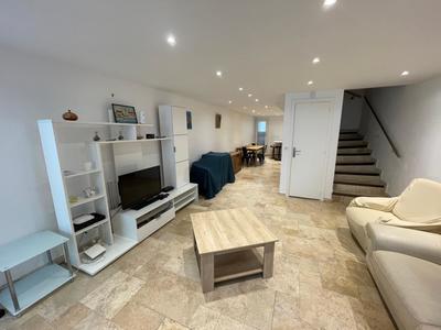 Maison - 181 m² - 12 pièces