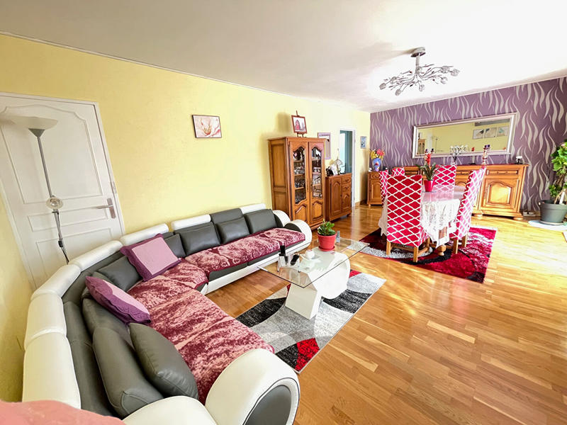 Maison - 95 m² - 7 pièces