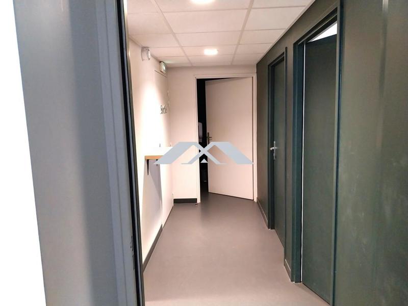 Bureau - 17 m² - 1 pièce