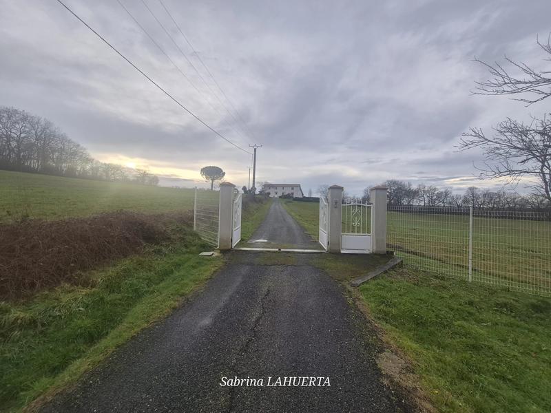 Maison - 164 m² - 6 pièces