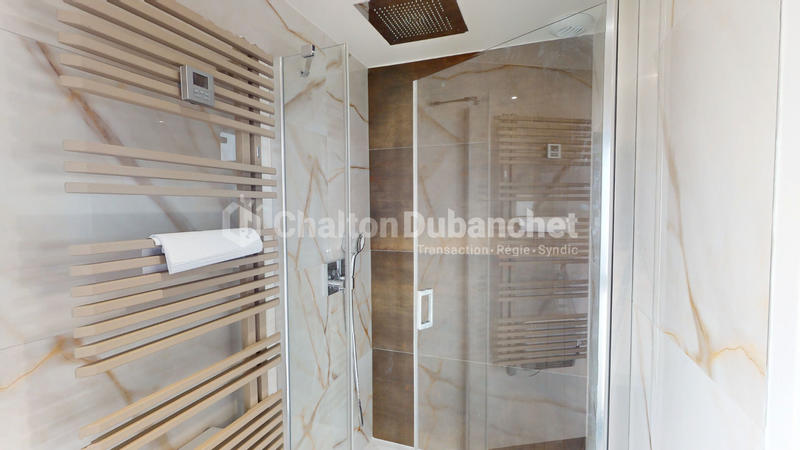 Maison - 121 m² - 7 pièces