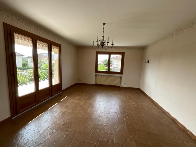 Maison traditionnelle - 84 m² - 3 pièces