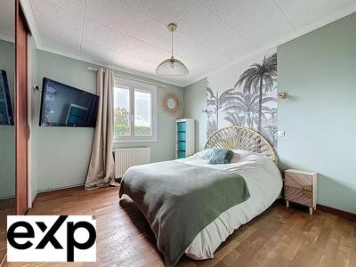 Maison - 138 m² - 7 pièces