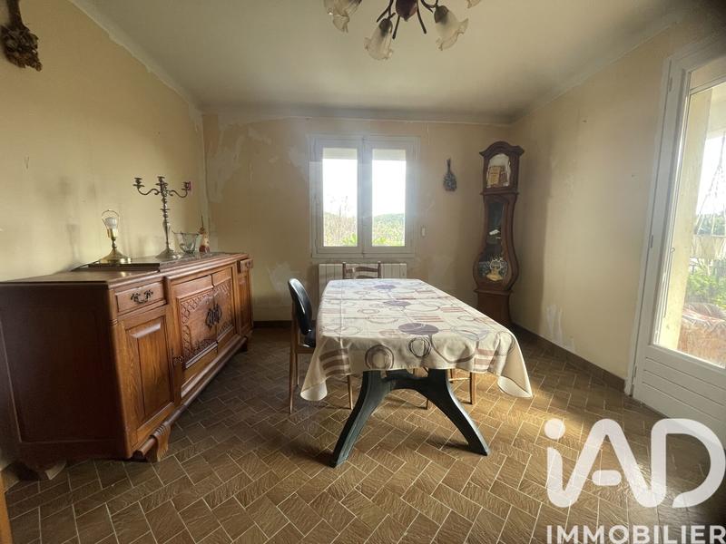 Maison - 77 m² - 9 pièces