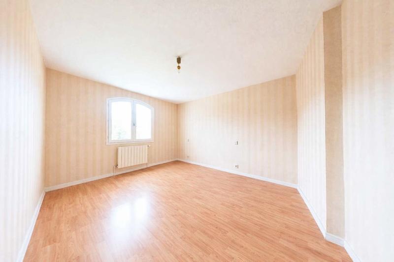 Maison - 140 m² - 4 pièces