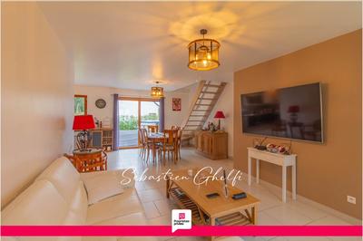 Maison - 115 m² - 6 pièces