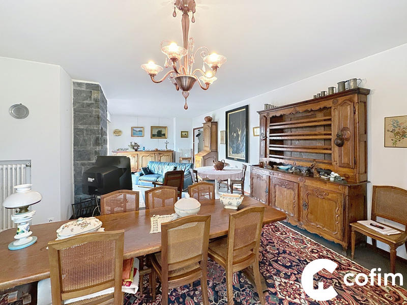 Maison - 172 m² - 7 pièces