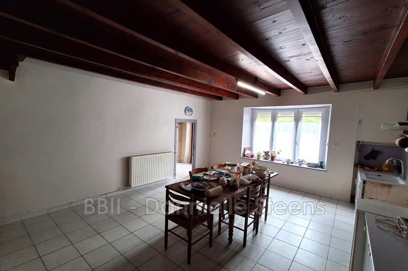 Maison - 216 m² - 10 pièces