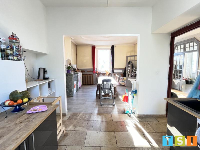 Maison - 260 m² - 7 pièces