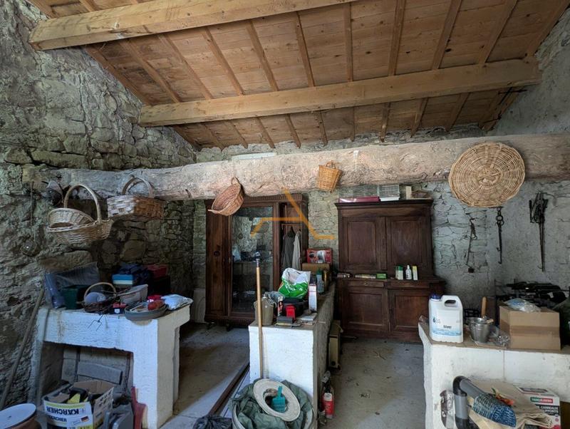 Maison en pierre - 140 m² - 6 pièces