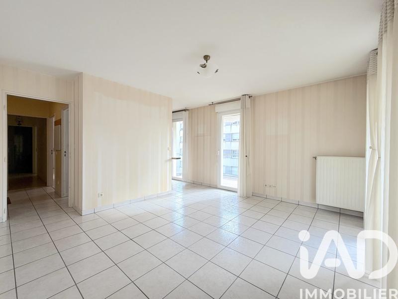 Appartement - 75 m² - 3 pièces