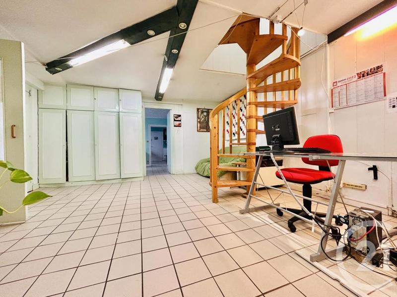 Maison de ville - 334 m² - 21 pièces