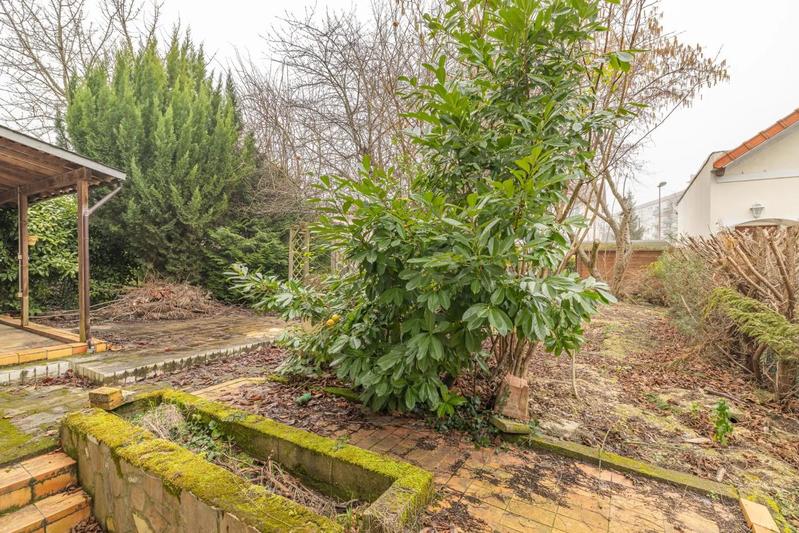 Maison - 240 m² - 8 pièces