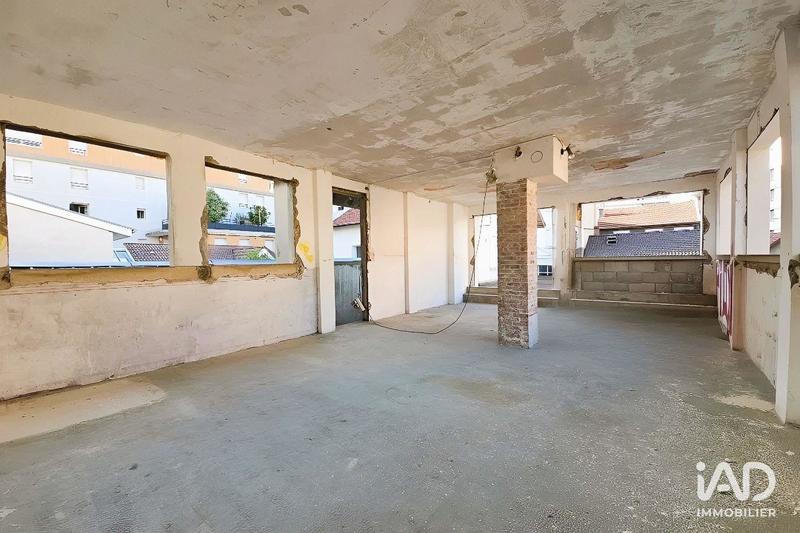 Local commercial - 186 m²