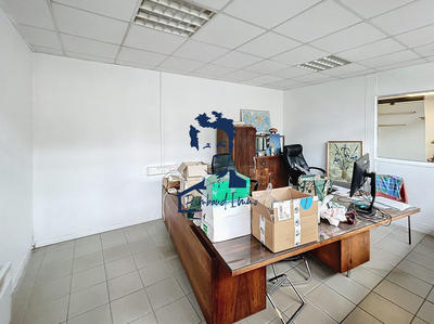 Local d'activités - 2 603 m²