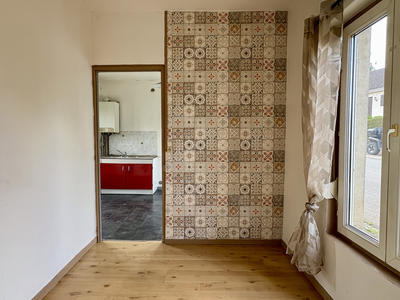 Maison - 230 m² - 8 pièces