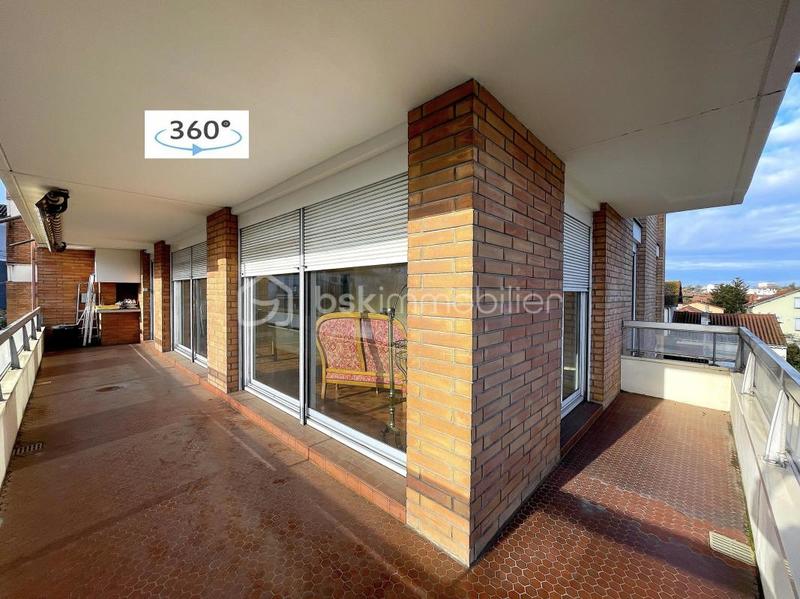 Appartement - 107 m² - 5 pièces