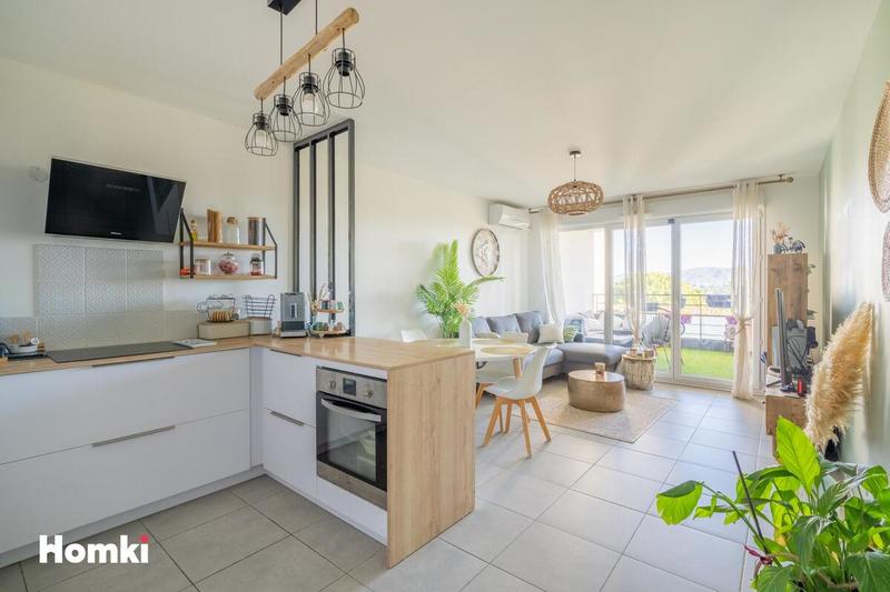 Appartement - 75 m² - 4 pièces