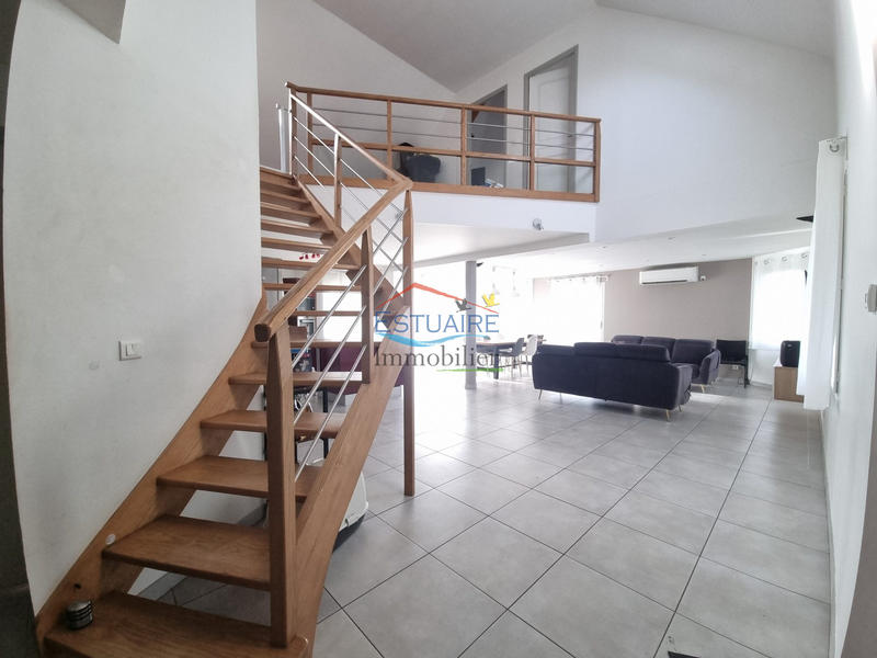 Maison contemporaine - 133 m² - 5 pièces