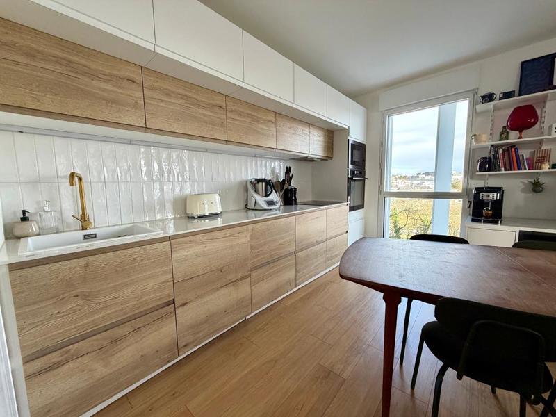 Appartement - 70 m² - 3 pièces