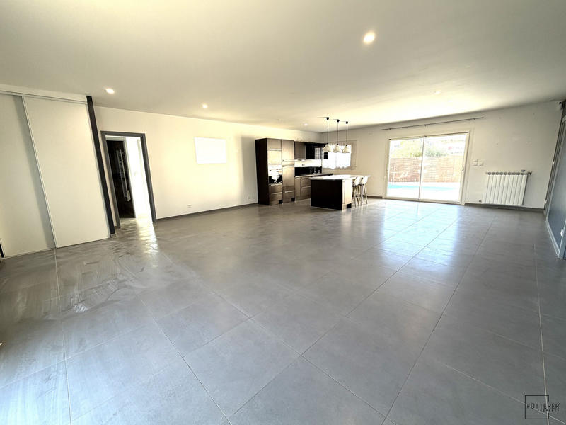 Villa - 142 m² - 4 pièces