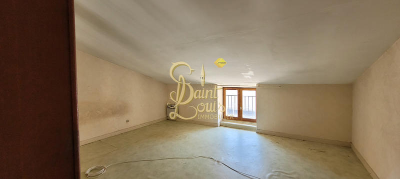 Appartement - 96 m² - 5 pièces