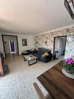 Maison traditionnelle - 87 m² - 5 pièces