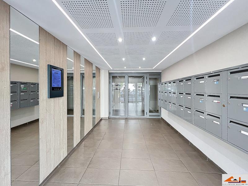 Appartement - 83 m² - 4 pièces