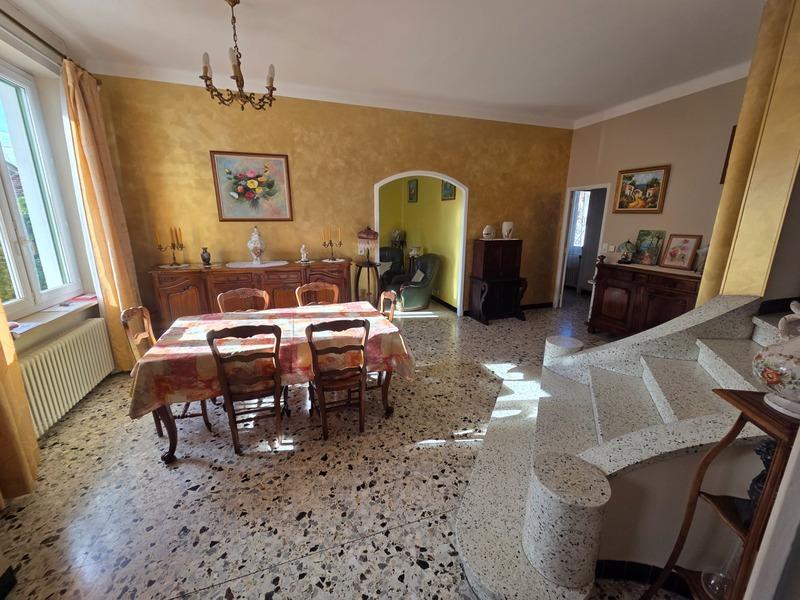 Maison - 93 m² - 5 pièces