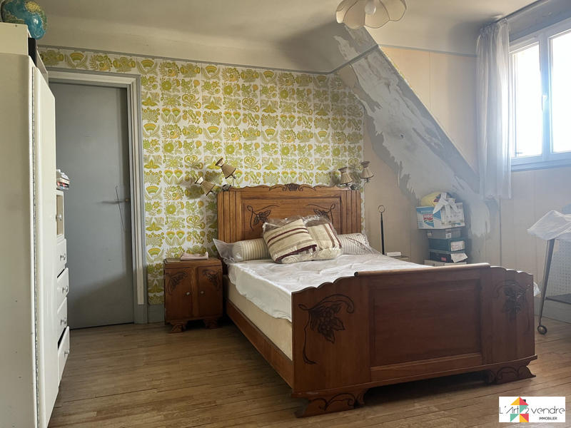 Maison - 249 m² - 9 pièces