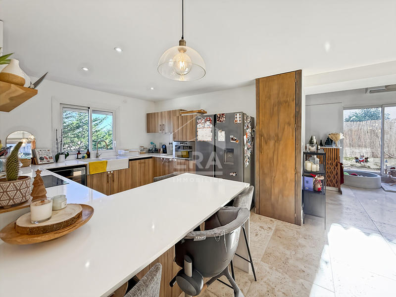 Maison - 94 m² - 4 pièces