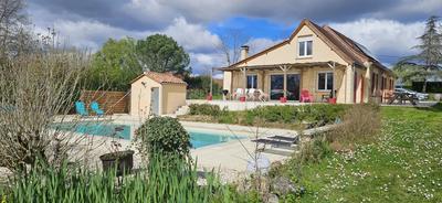 Maison - 177 m² - 7 pièces