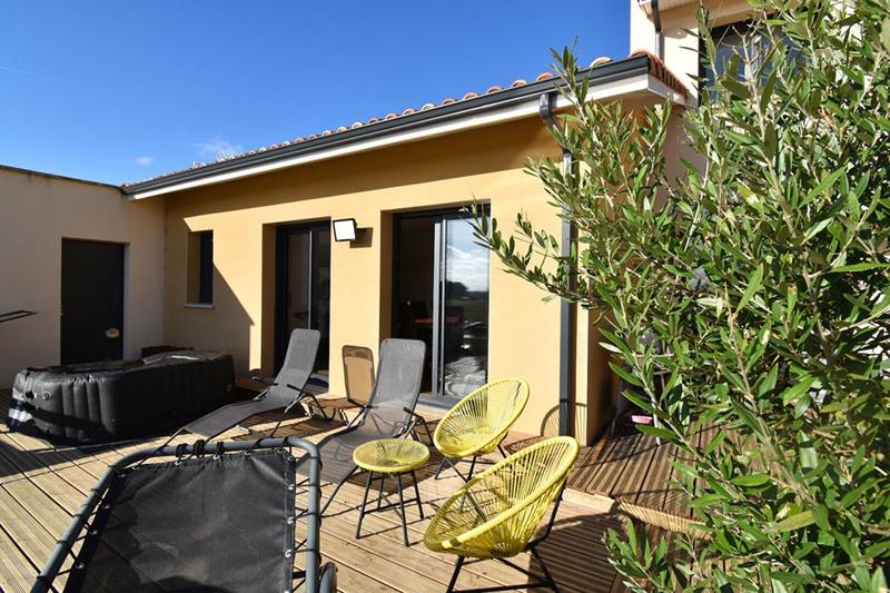 Maison - 160 m² - 8 pièces