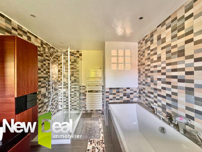 Maison - 165 m² - 7 pièces