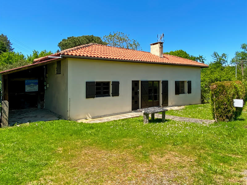 Maison - 93 m² - 4 pièces