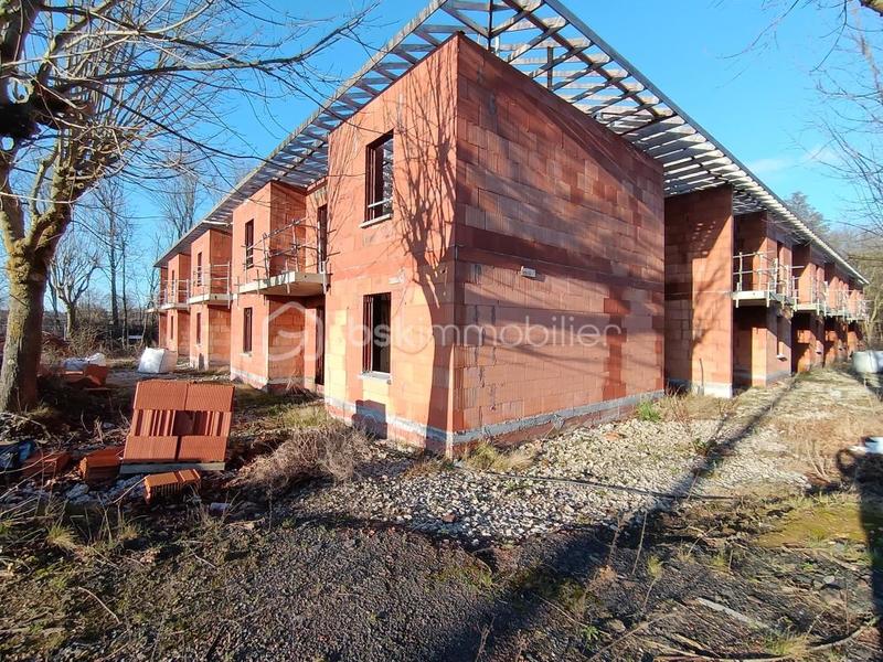 Immeuble - 1 630 m² - 50 pièces