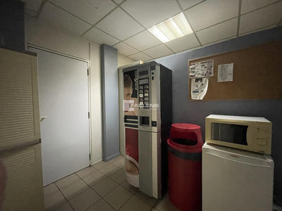 Bureau - 131 m² - 7 pièces