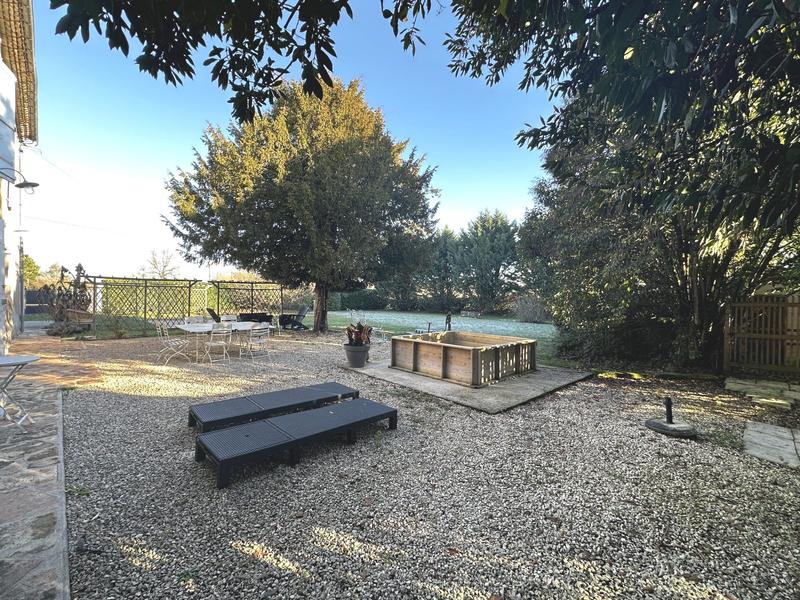 Maison - 298 m² - 8 pièces